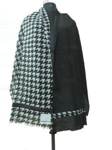 ArnNita Black & White Print Scarf