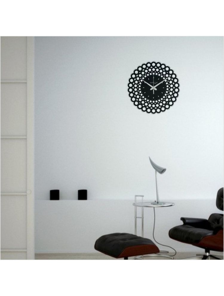 Web World - Circle Wall Clock (Black)